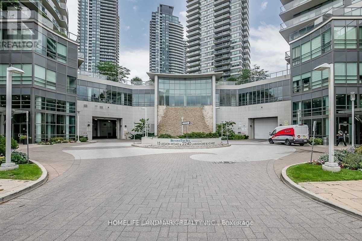 2306 - 2240 Lake Shore Boulevard W, Toronto, Ontario  M8N 0B1 - Photo 2 - W13786154