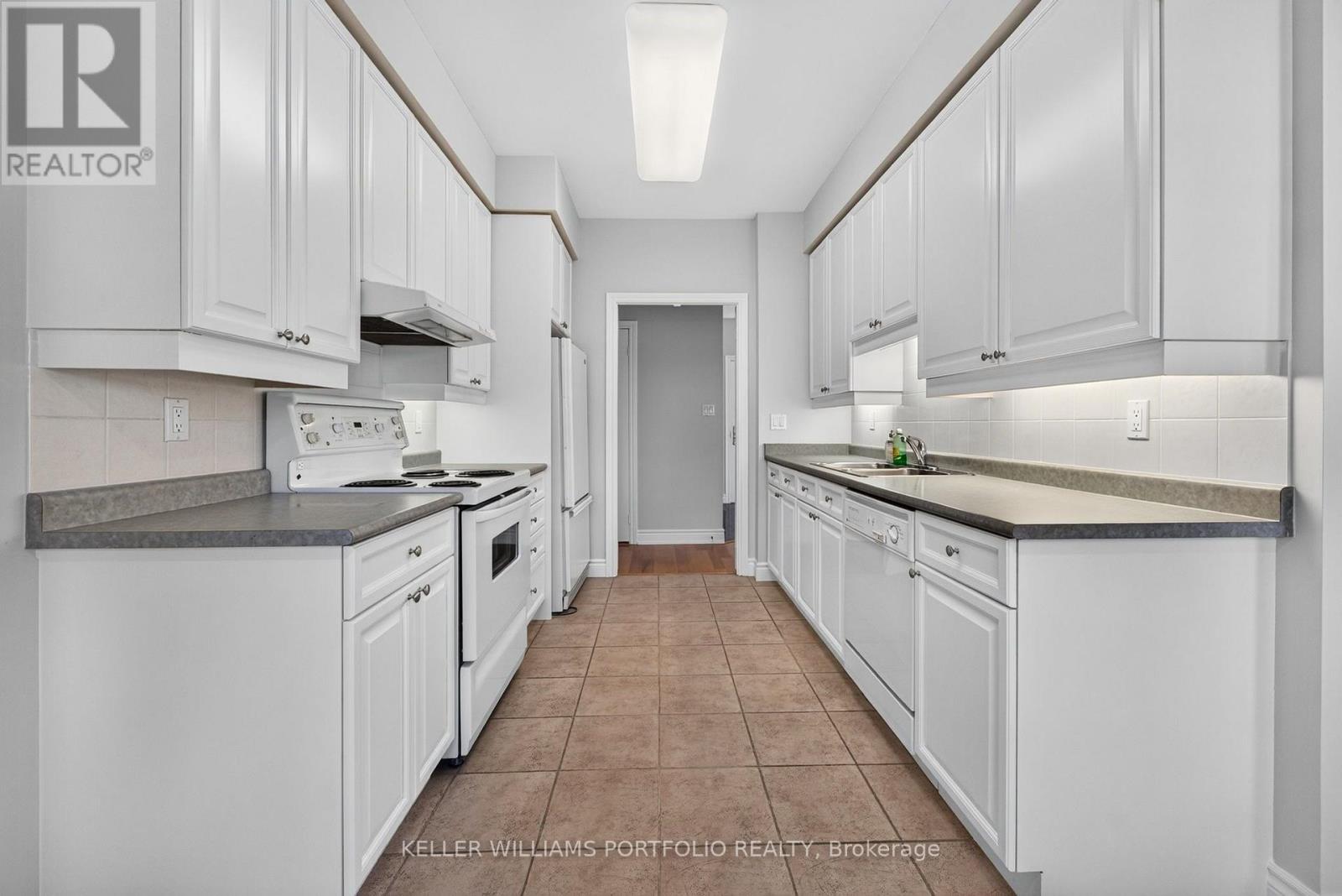 509 - 1 Lomond Drive, Toronto, Ontario  M8X 2Z3 - Photo 6 - W13786162