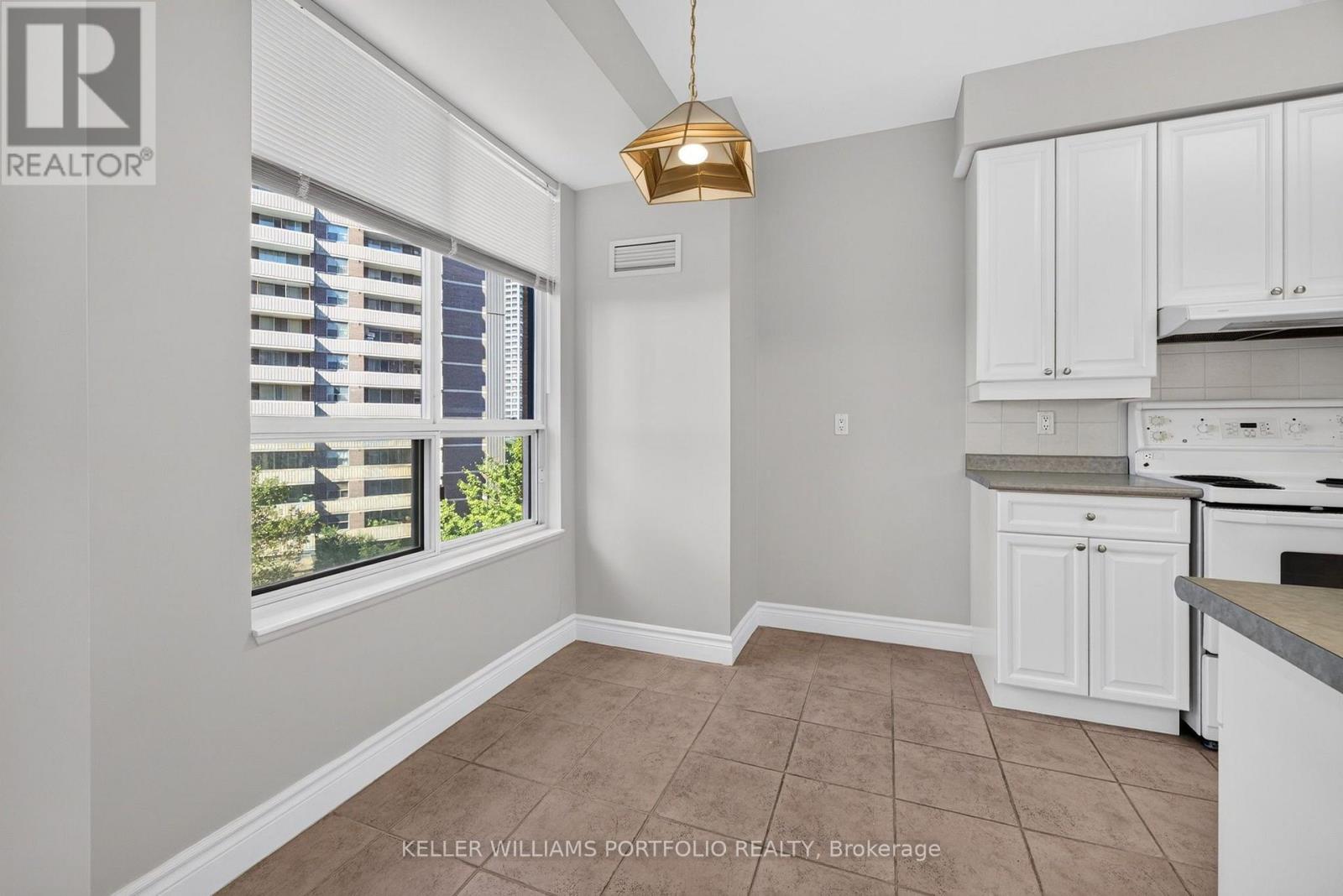 509 - 1 Lomond Drive, Toronto, Ontario  M8X 2Z3 - Photo 9 - W13786162
