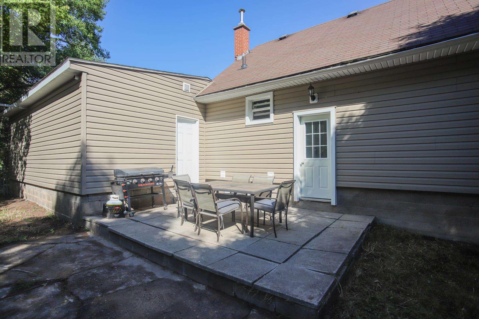 535 Macdonald Ave, Sault Ste. Marie, Ontario  P6B 1H8 - Photo 32 - SM262485