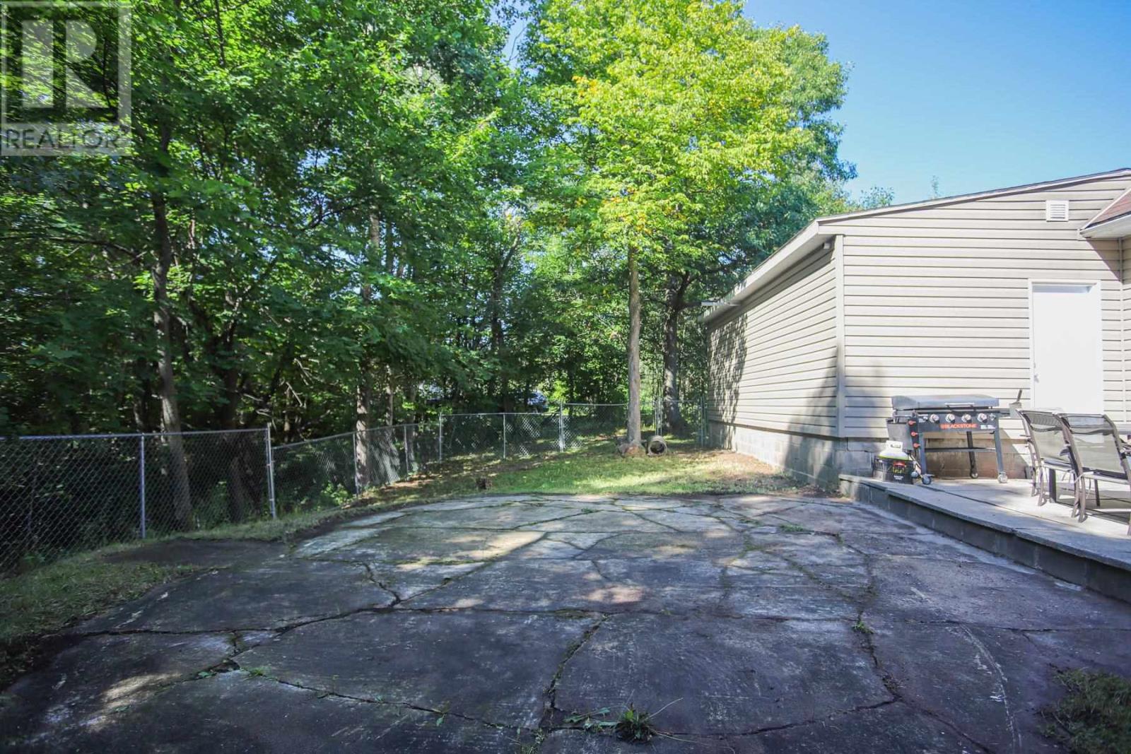 535 Macdonald Ave, Sault Ste. Marie, Ontario  P6B 1H8 - Photo 36 - SM262485