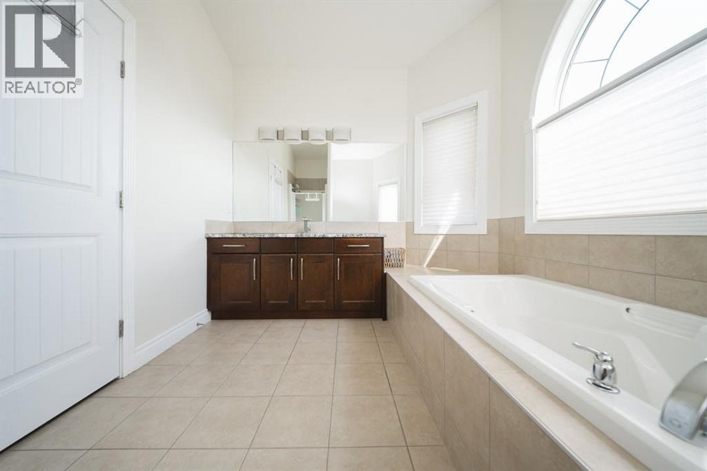 143 Pew Lane, Fort Mcmurray, Alberta  T9K 0A8 - Photo 35 - A2344072