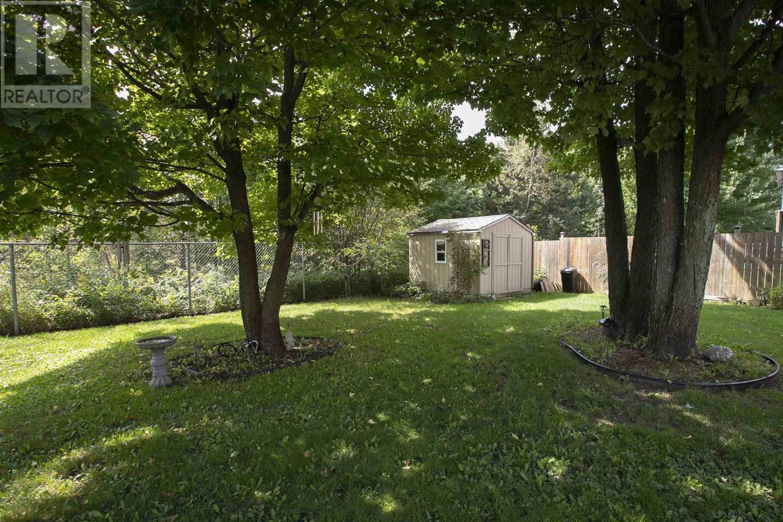 147 Queensgate Blvd, Sault Ste. Marie, Ontario P6A 6Y4 - Photo 14 - SM262488
