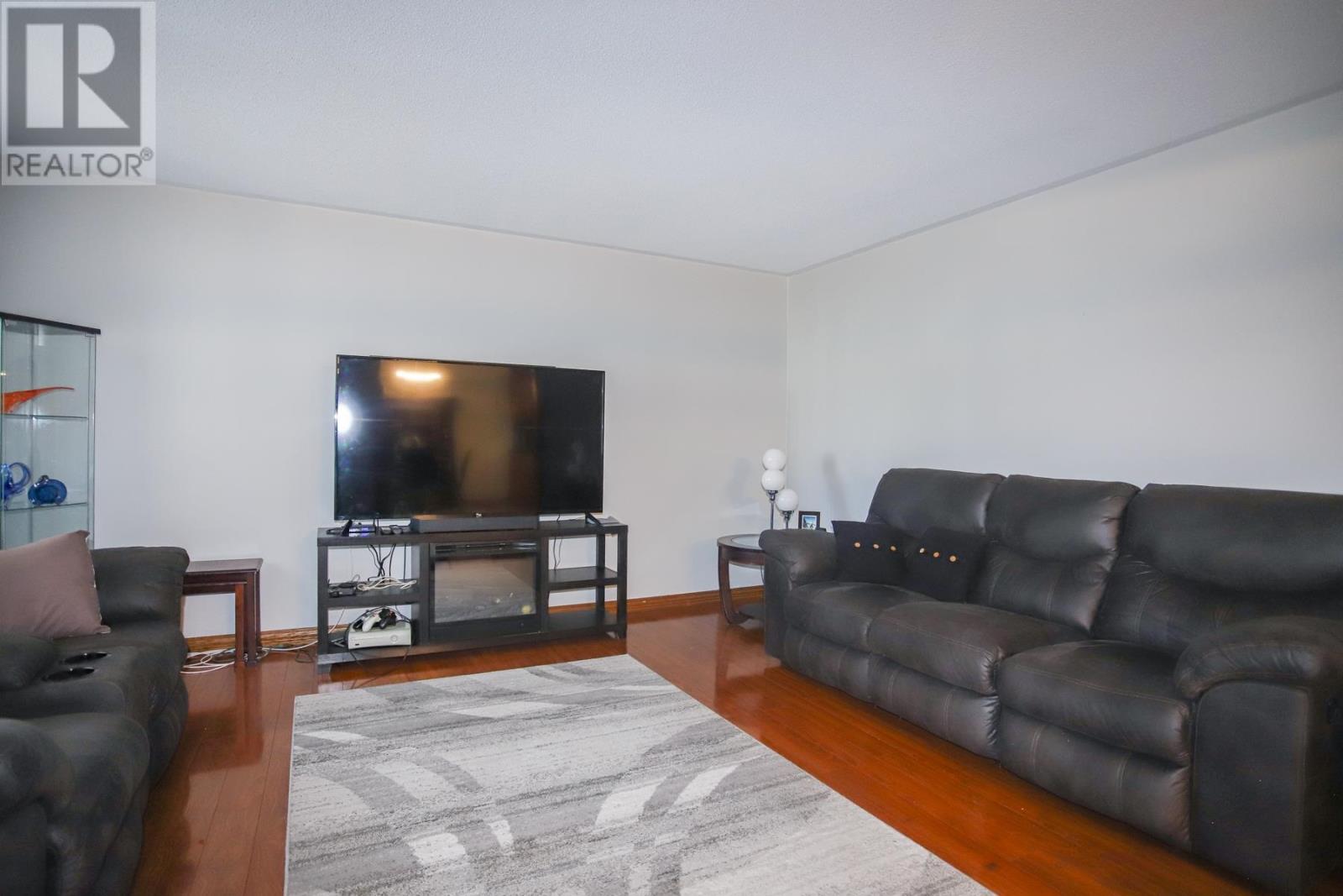 560 Lake St, Sault Ste. Marie, Ontario P6B 3L2 - Photo 13 - SM262501