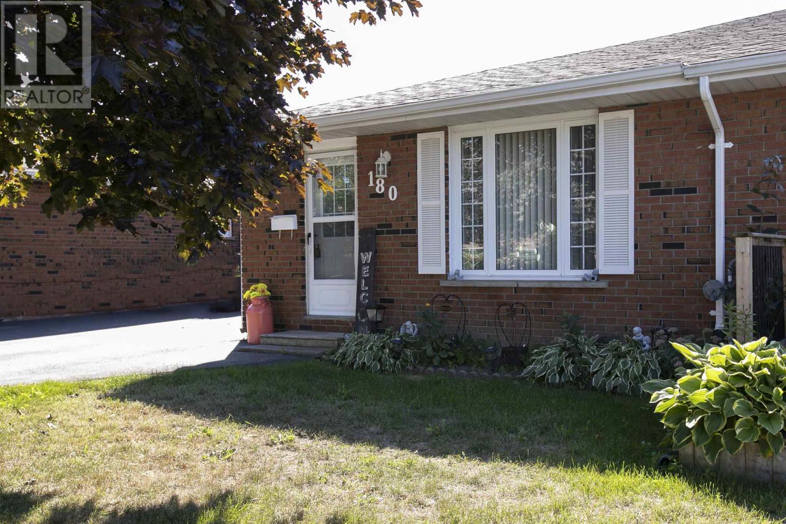 180 Bitonti Cres, Sault Ste. Marie, Ontario  P6C 6A9 - Photo 5 - SM262525