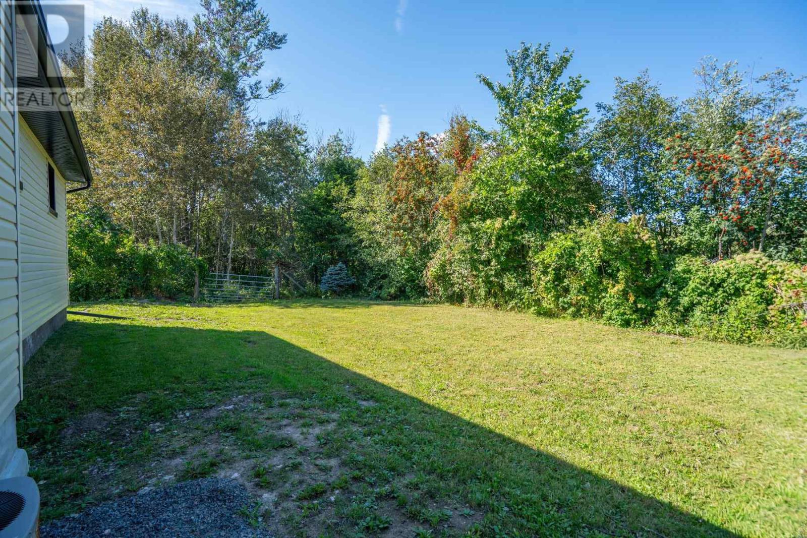 262 Kingsford Rd, Sault Ste. Marie, Ontario  P6C 2W1 - Photo 6 - SM262526