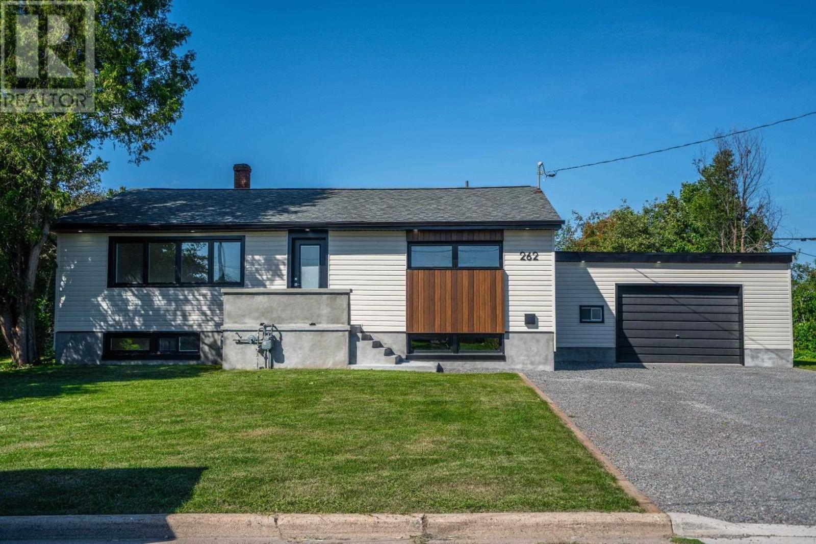 262 Kingsford RD, Sault Ste. Marie, Ontario