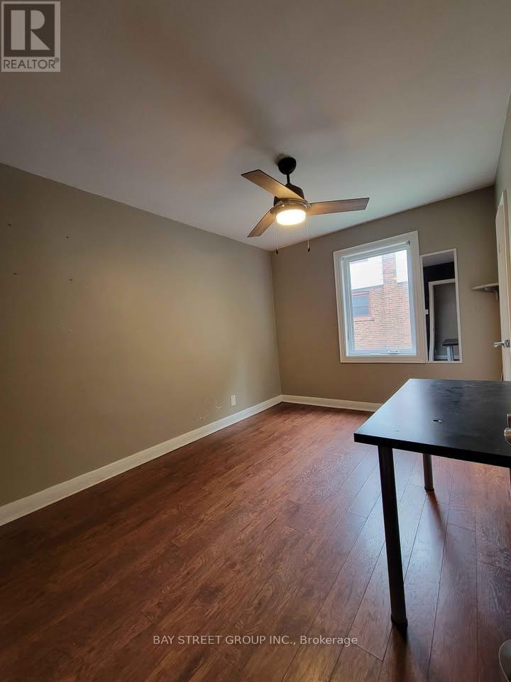 182 PHYLLIS AVENUE photo 10