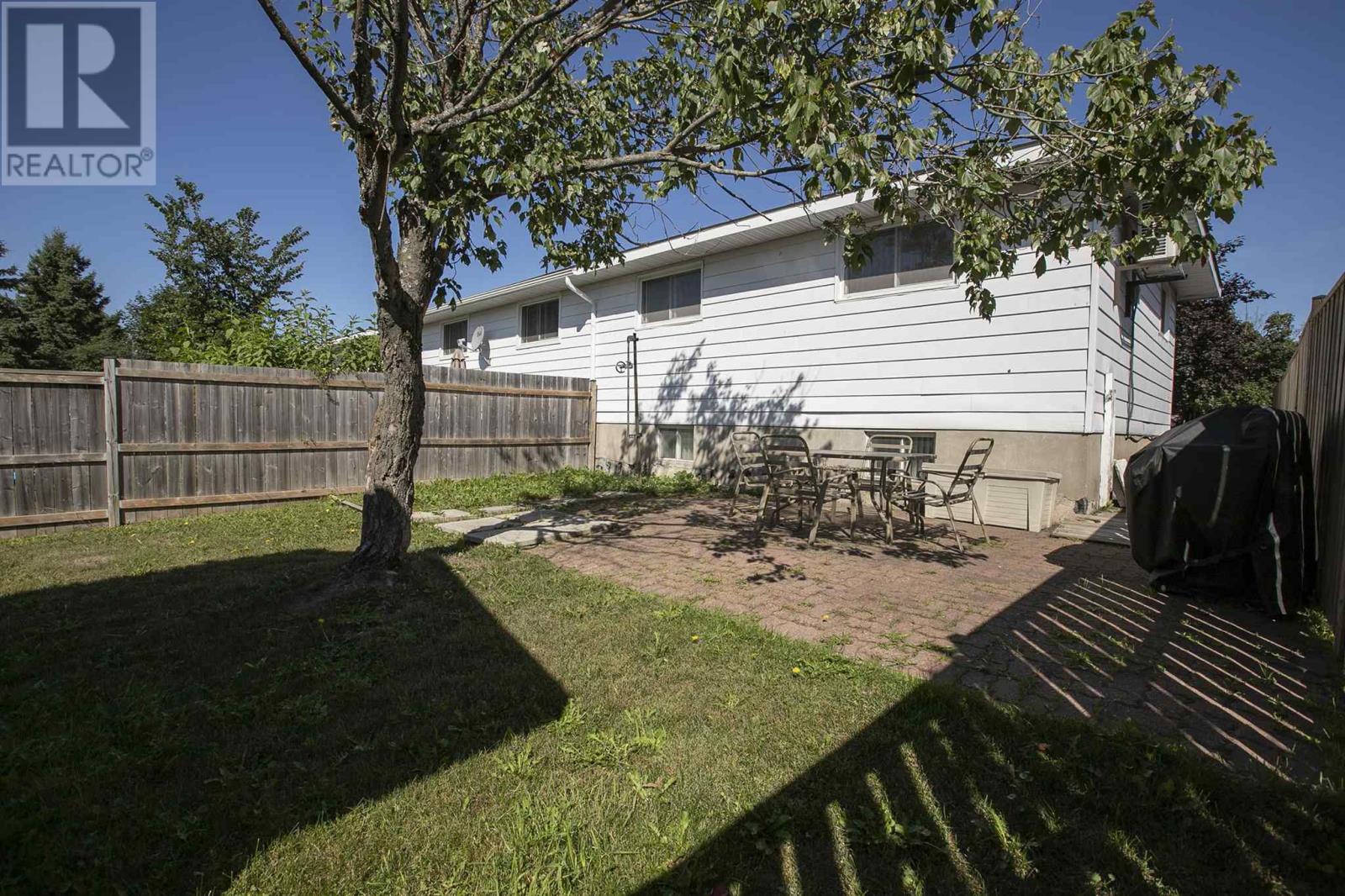 180 Bitonti Cres, Sault Ste. Marie, Ontario  P6C 6A9 - Photo 7 - SM262525