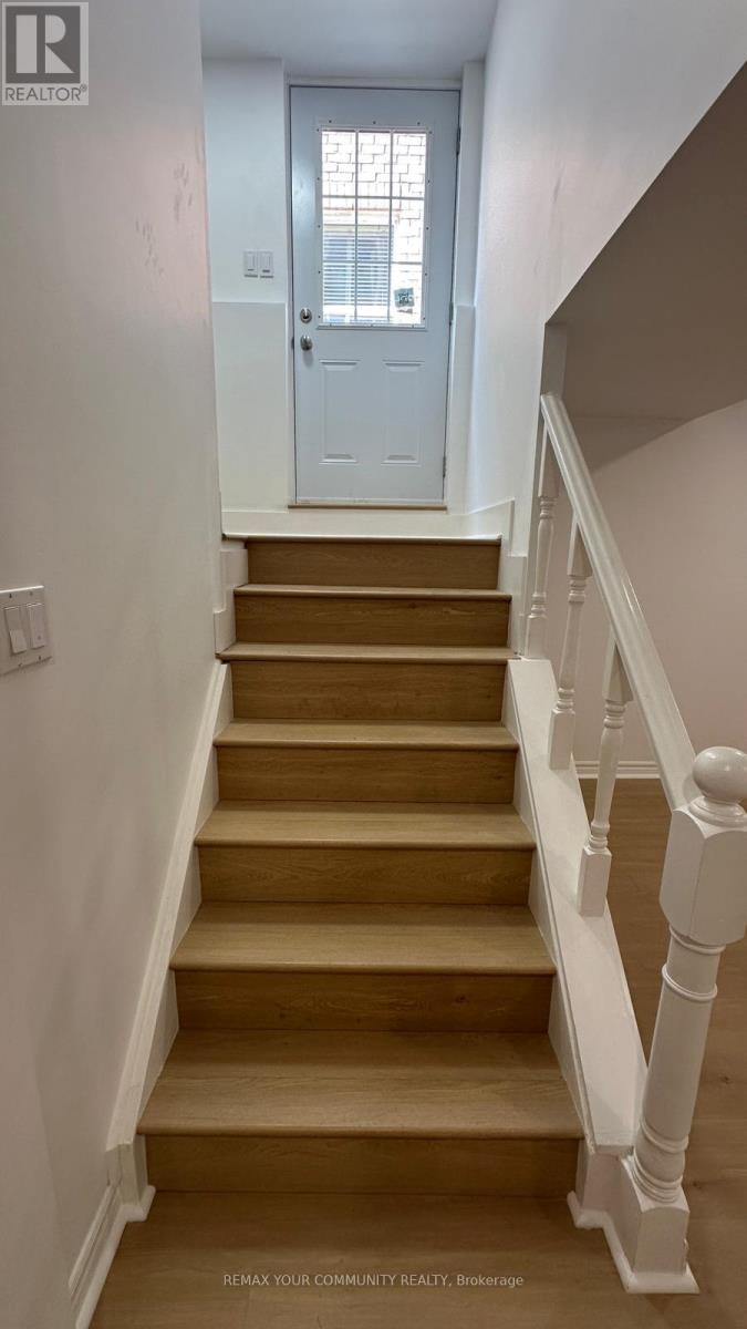 44 Palomino Drive, Richmond Hill, Ontario  L4C 0P8 - Photo 19 - N13428044
