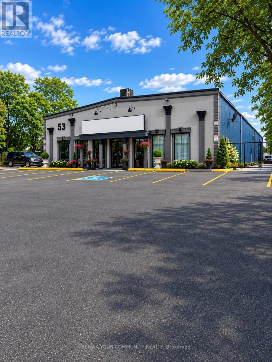 53 OBSERVATORY LANE, Richmond Hill, Ontario