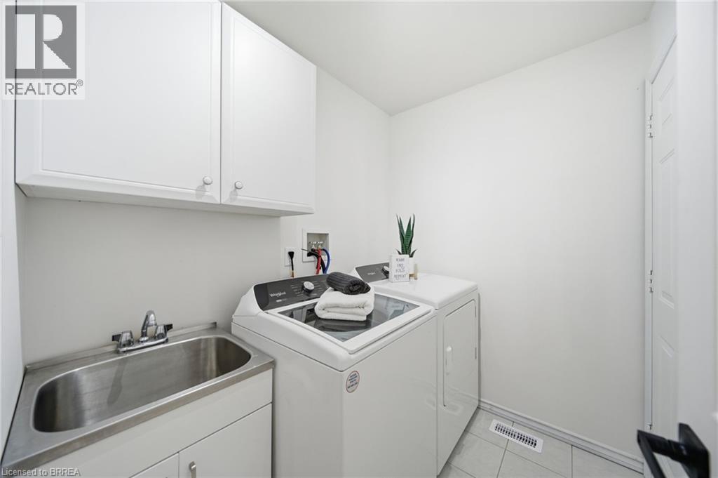 1 Buchanan Crescent Unit# 10, Brantford, Ontario  N3P 2B2 - Photo 17 - 40863457