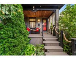 122 DUVERNET AVENUE, Toronto, Ontario