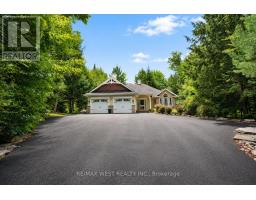 20 DEERHURST HIGHLANDS DRIVE, Huntsville, Ontario