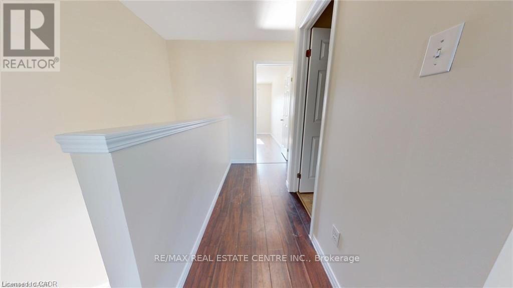 11 Sorrento Street, Kitchener, Ontario  N2R 0A4 - Photo 11 - X13786054