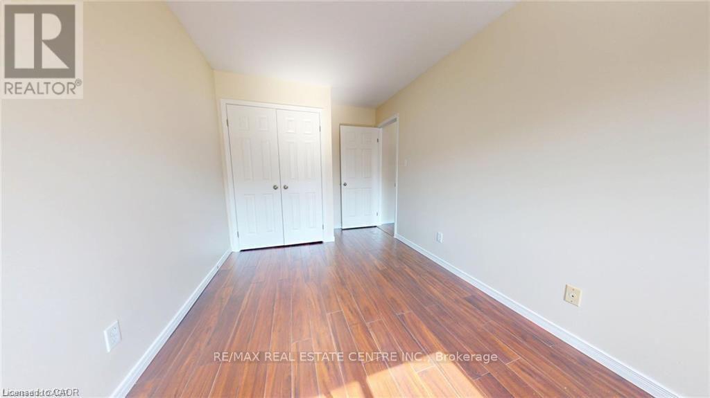 11 Sorrento Street, Kitchener, Ontario  N2R 0A4 - Photo 20 - X13786054
