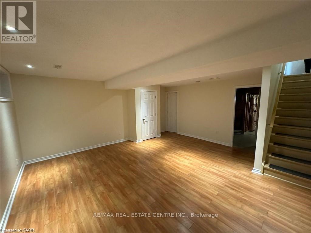 11 Sorrento Street, Kitchener, Ontario  N2R 0A4 - Photo 23 - X13786054