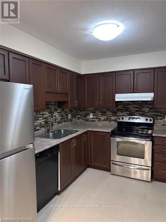 11 Sorrento Street, Kitchener, Ontario  N2R 0A4 - Photo 6 - X13786054