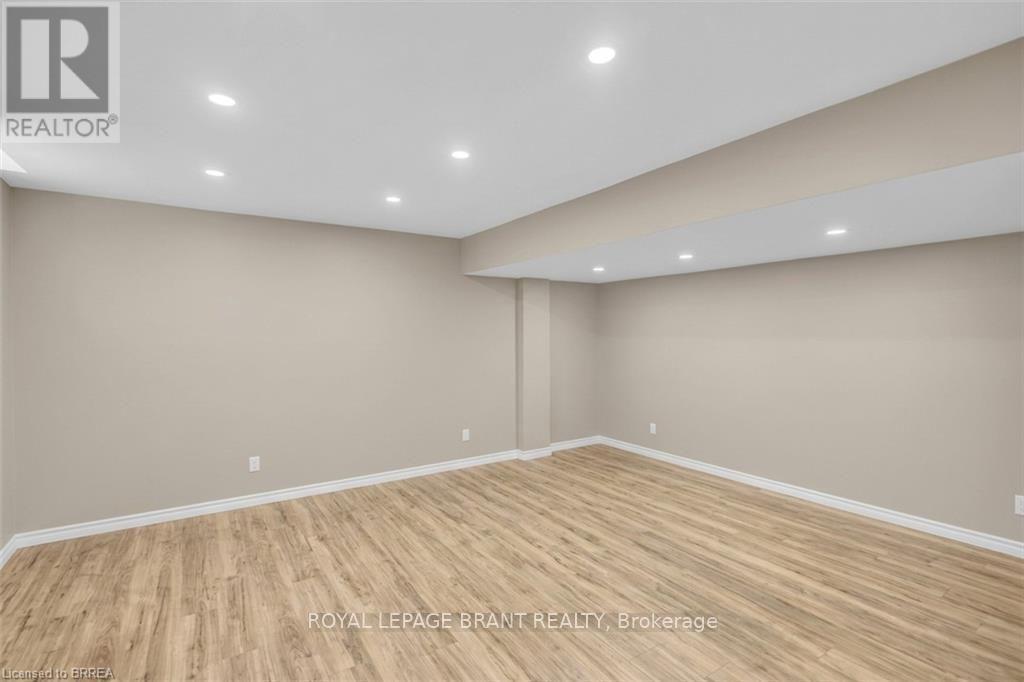 69 Hunter Way, Brantford, Ontario  N3T 0A2 - Photo 42 - X13786130