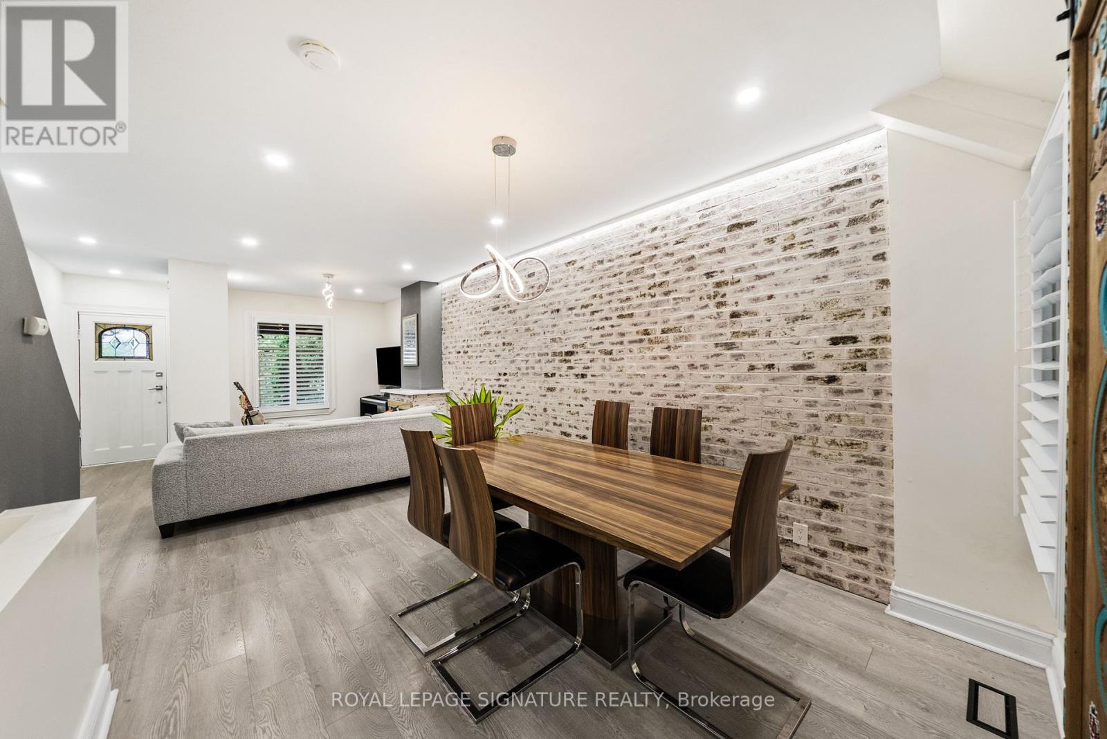 122 Duvernet Avenue, Toronto, Ontario  M4E 1V4 - Photo 15 - E13784056
