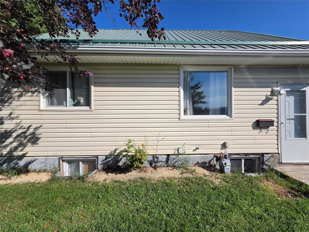 408 3rd Street NE, Portage La Prairie, Manitoba  R1N 1P8 - Photo 2 - 202622615