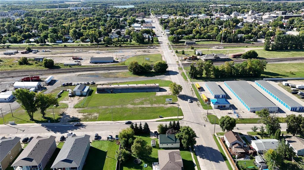 408 3rd Street NE, Portage La Prairie, Manitoba  R1N 1P8 - Photo 42 - 202622615