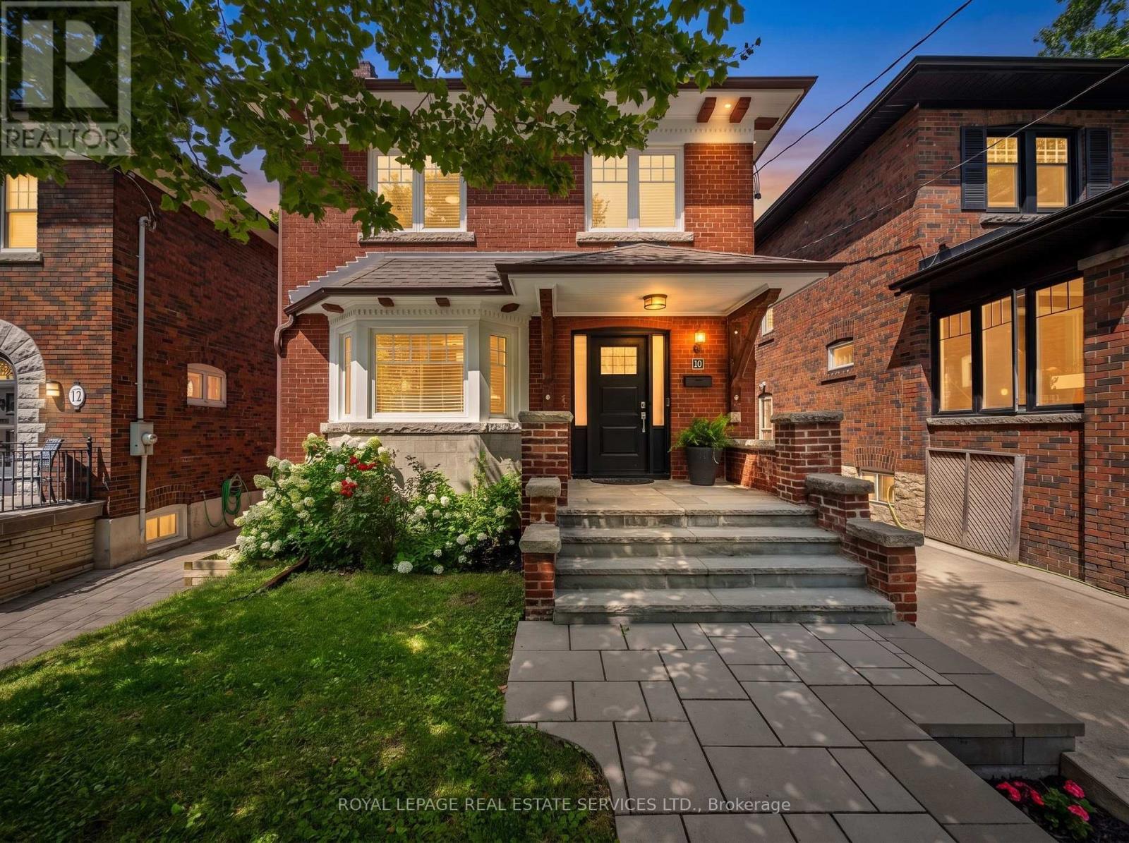 10 Elora Road, Toronto, Ontario  M6P 3H6 - Photo 4 - W13783832