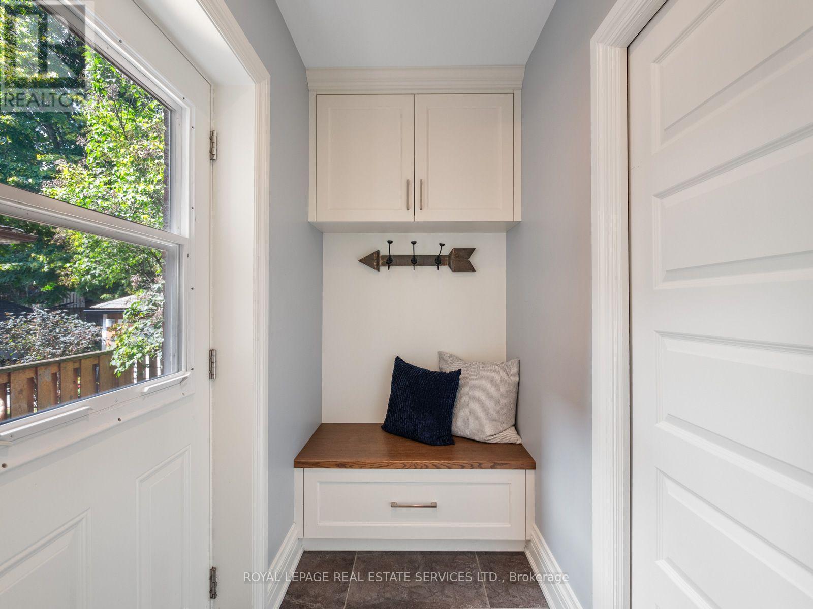 10 Elora Road, Toronto, Ontario  M6P 3H6 - Photo 17 - W13783832
