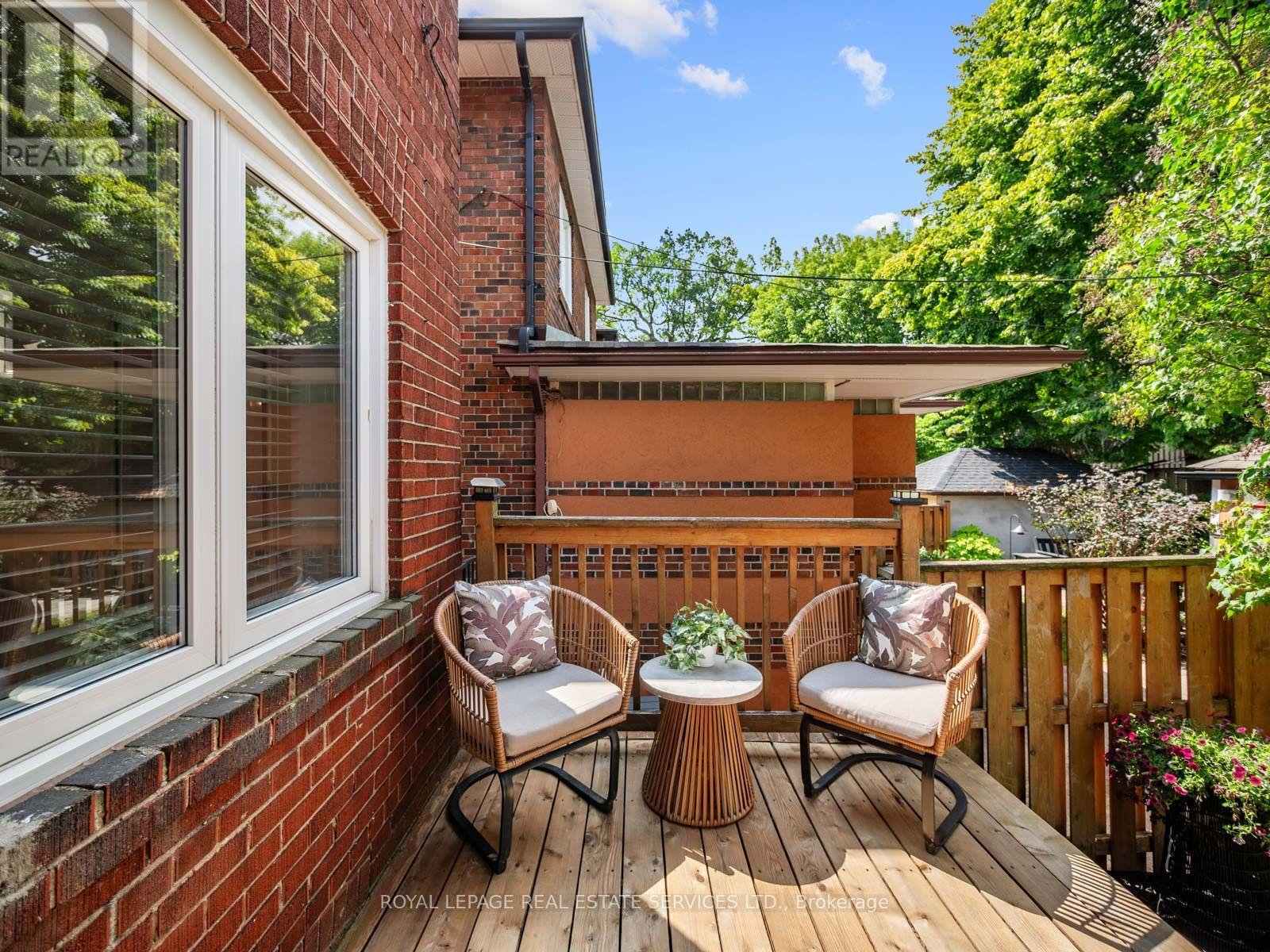 10 Elora Road, Toronto, Ontario  M6P 3H6 - Photo 19 - W13783832