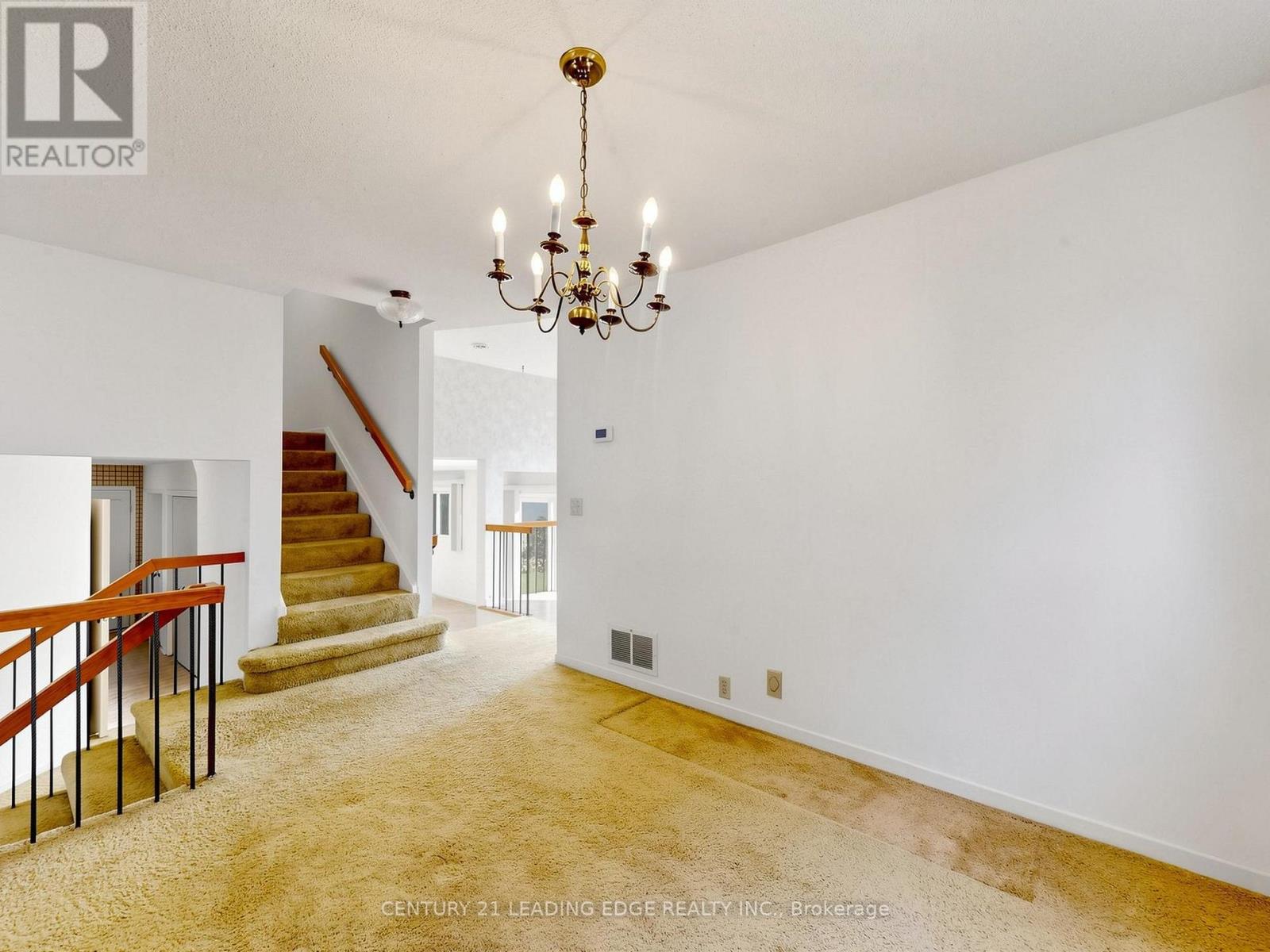 63 Mansfield Street, Brampton, Ontario L6S 2X9 - Photo 8 - W13784234