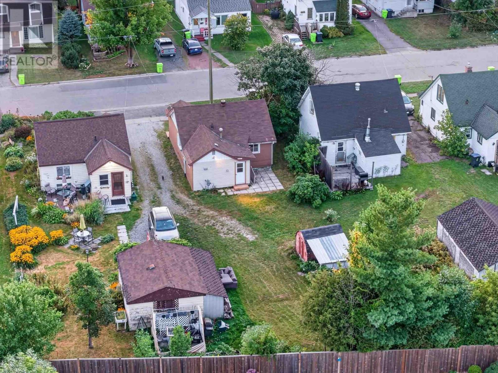 702 Lennox Ave, Sault Ste. Marie, Ontario  P6C 3P8 - Photo 10 - SM262530