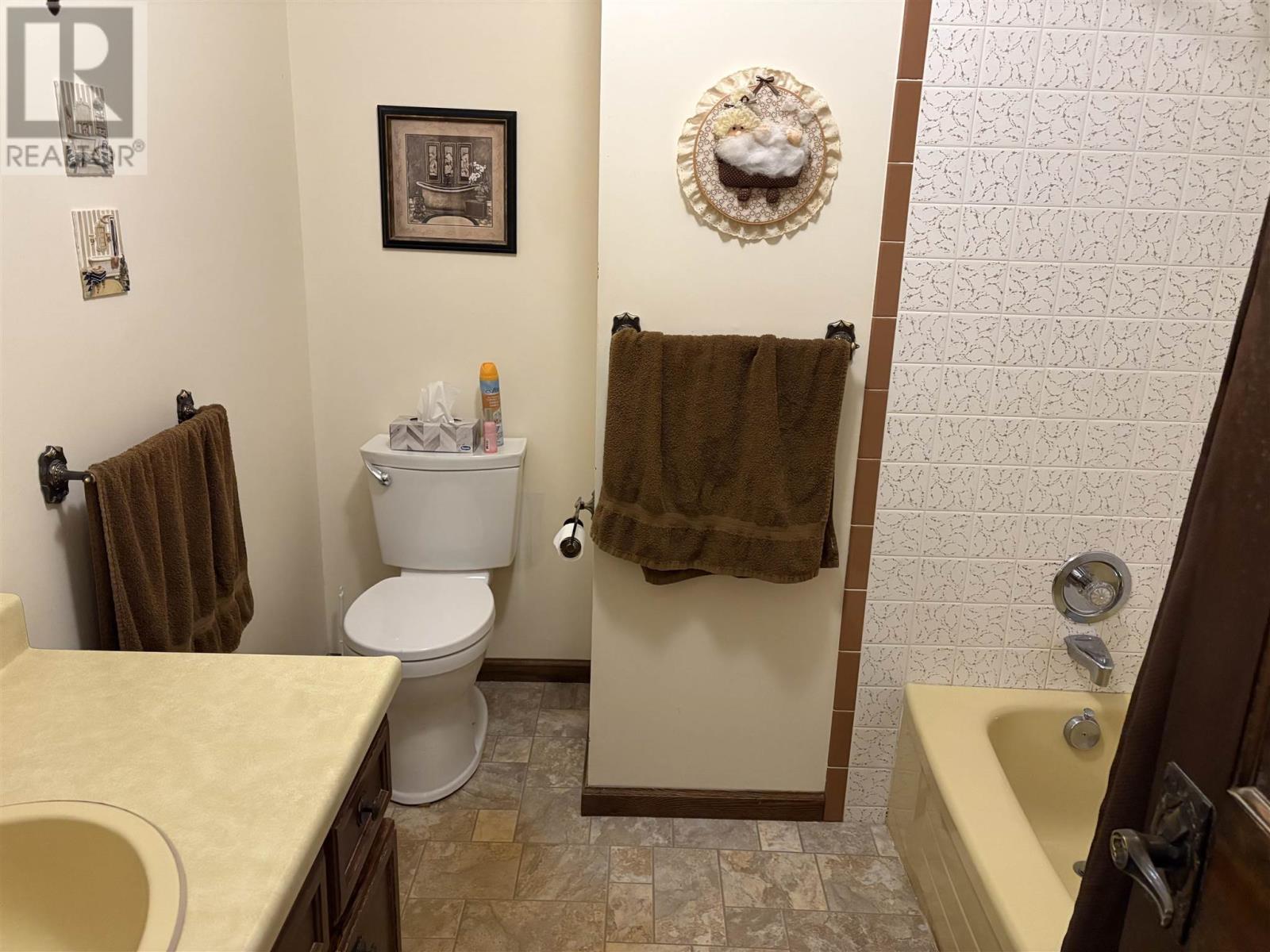 7 Panoramic Dr, Sault Ste. Marie, Ontario  P6B 5T5 - Photo 5 - SM262531