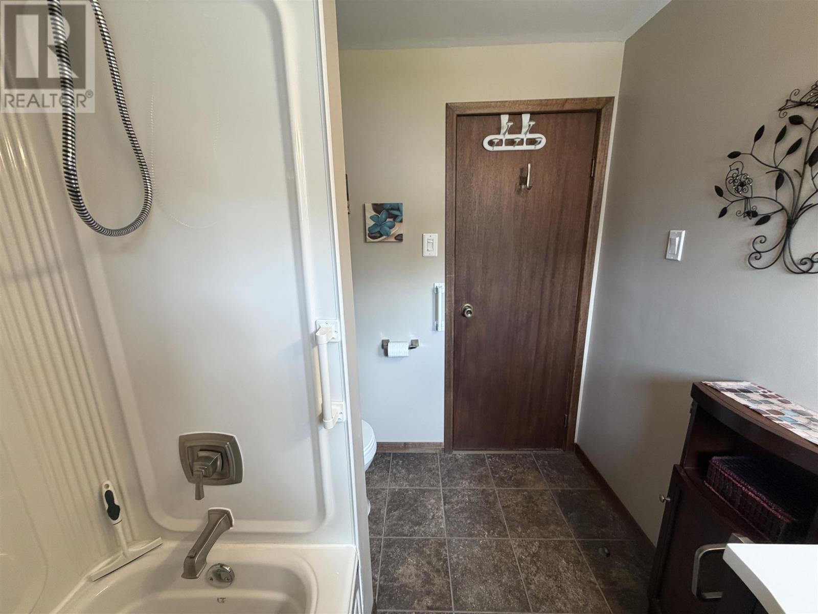 22 Birch Rd, Elliot Lake, Ontario  P5A 2E2 - Photo 26 - SM262535