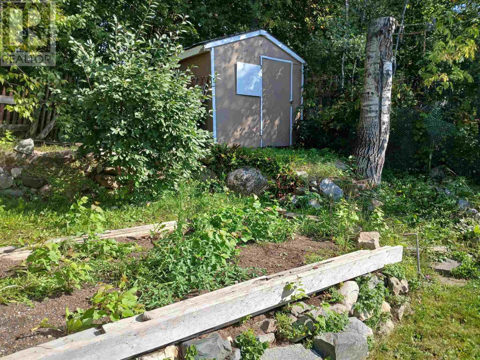 100 Westhill Rd, Elliot Lake, Ontario  P5A 1A7 - Photo 22 - SM262536