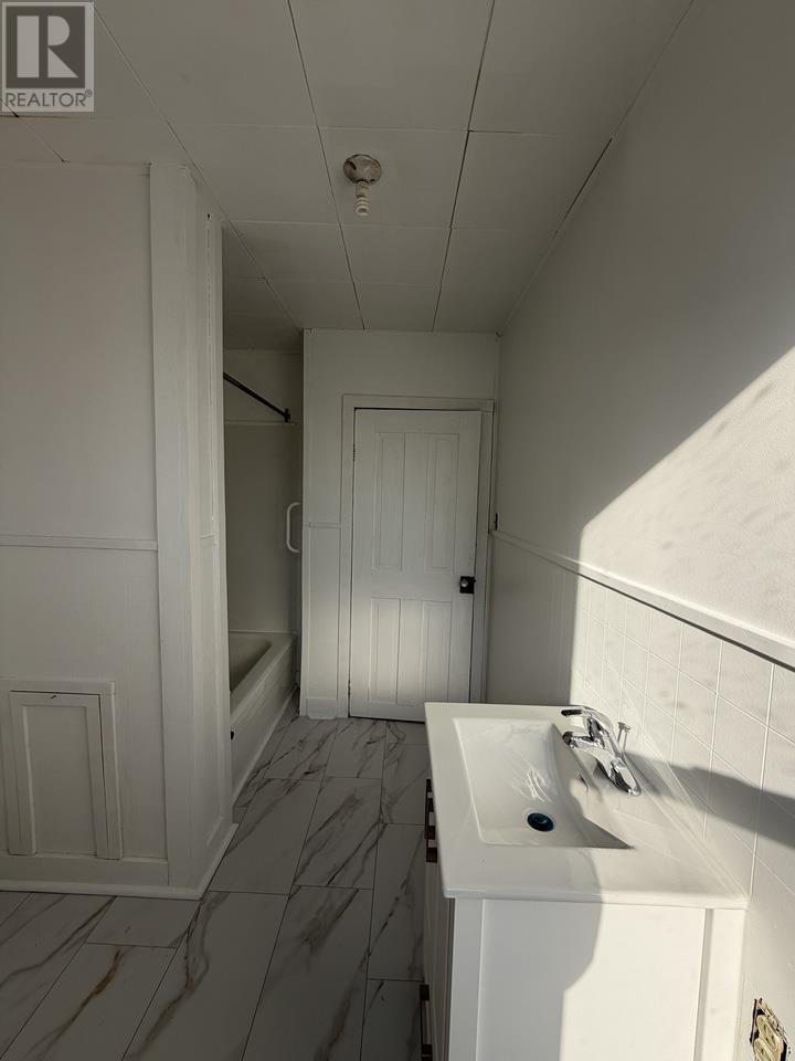 62 Queen St, Thessalon, Ontario  P0R 1L0 - Photo 24 - SM262547