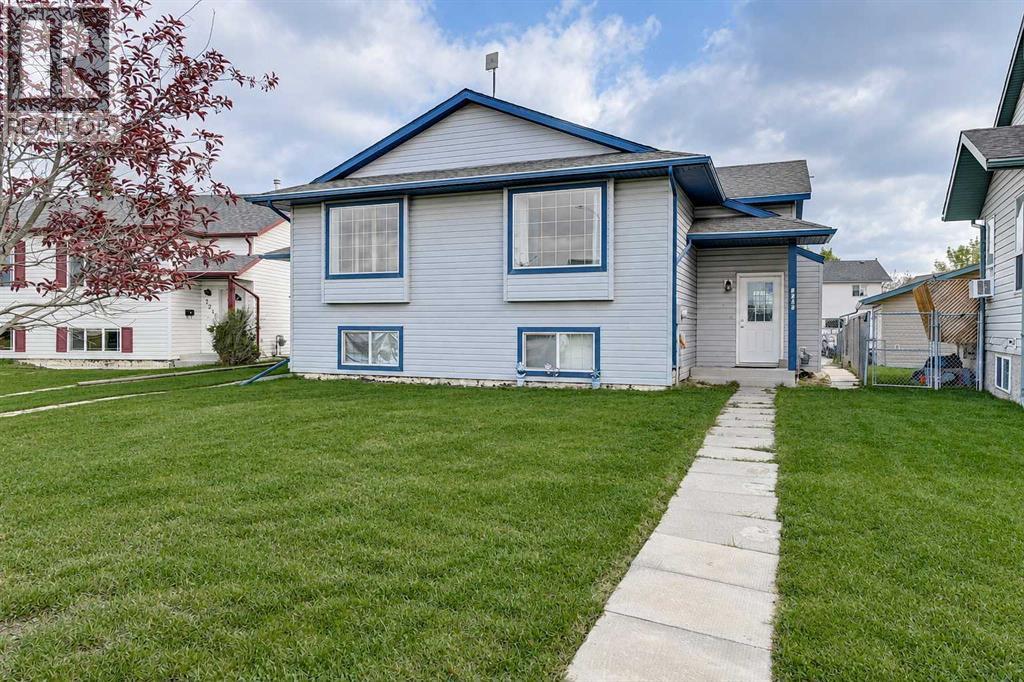 7209 105 Street, Grande Prairie, Alberta  T8W 2S6 - Photo 1 - A2333576