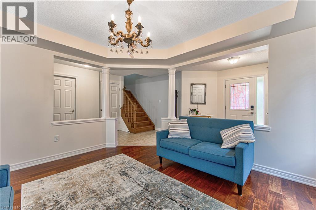 270 Springvalley Crescent, Hamilton, Ontario  L9C 0B4 - Photo 10 - 40852288