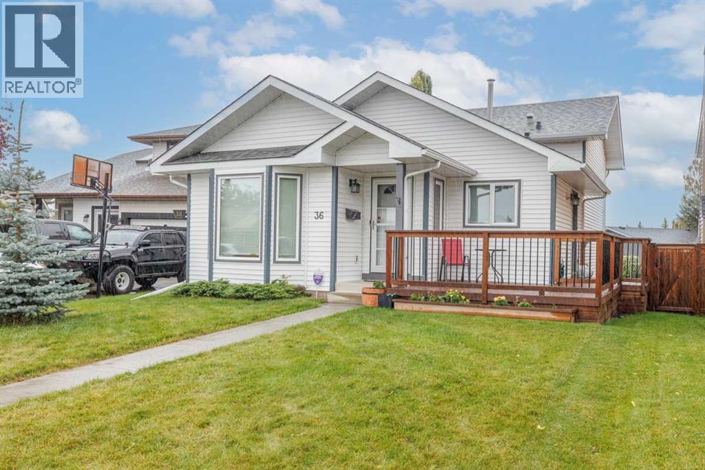 36 Sandpiper Way NW, Calgary, Alberta  T3K 3C6 - Photo 3 - A2344672
