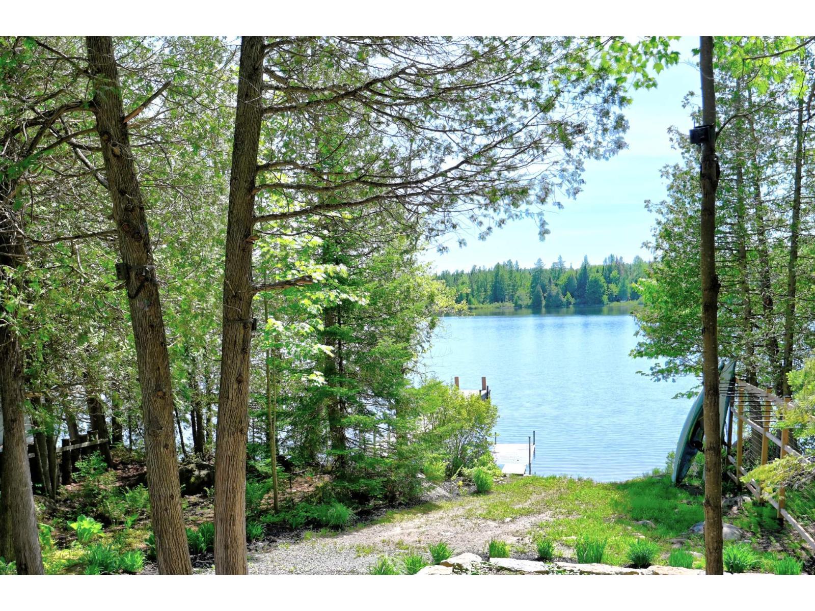 141 Ch. du Renard Entrelacs Quebec Canada J0T2E0 2