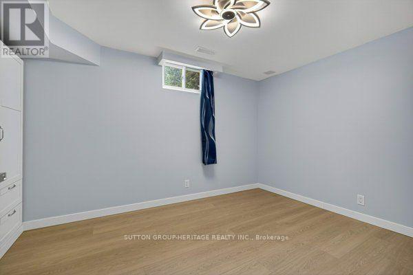 887 Lavis Court, Oshawa, Ontario  L1K 1W1 - Photo 24 - E13785456