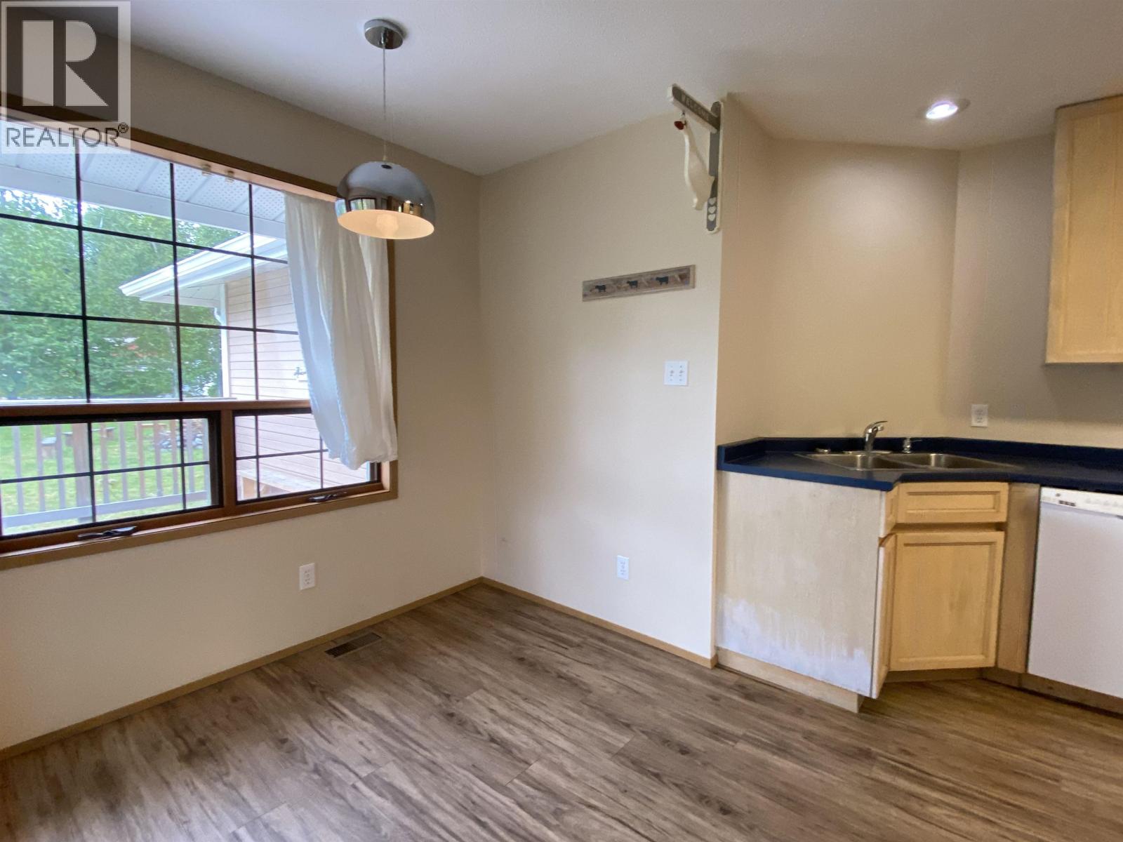 3801 SPRING CREEK DRIVE photo 11