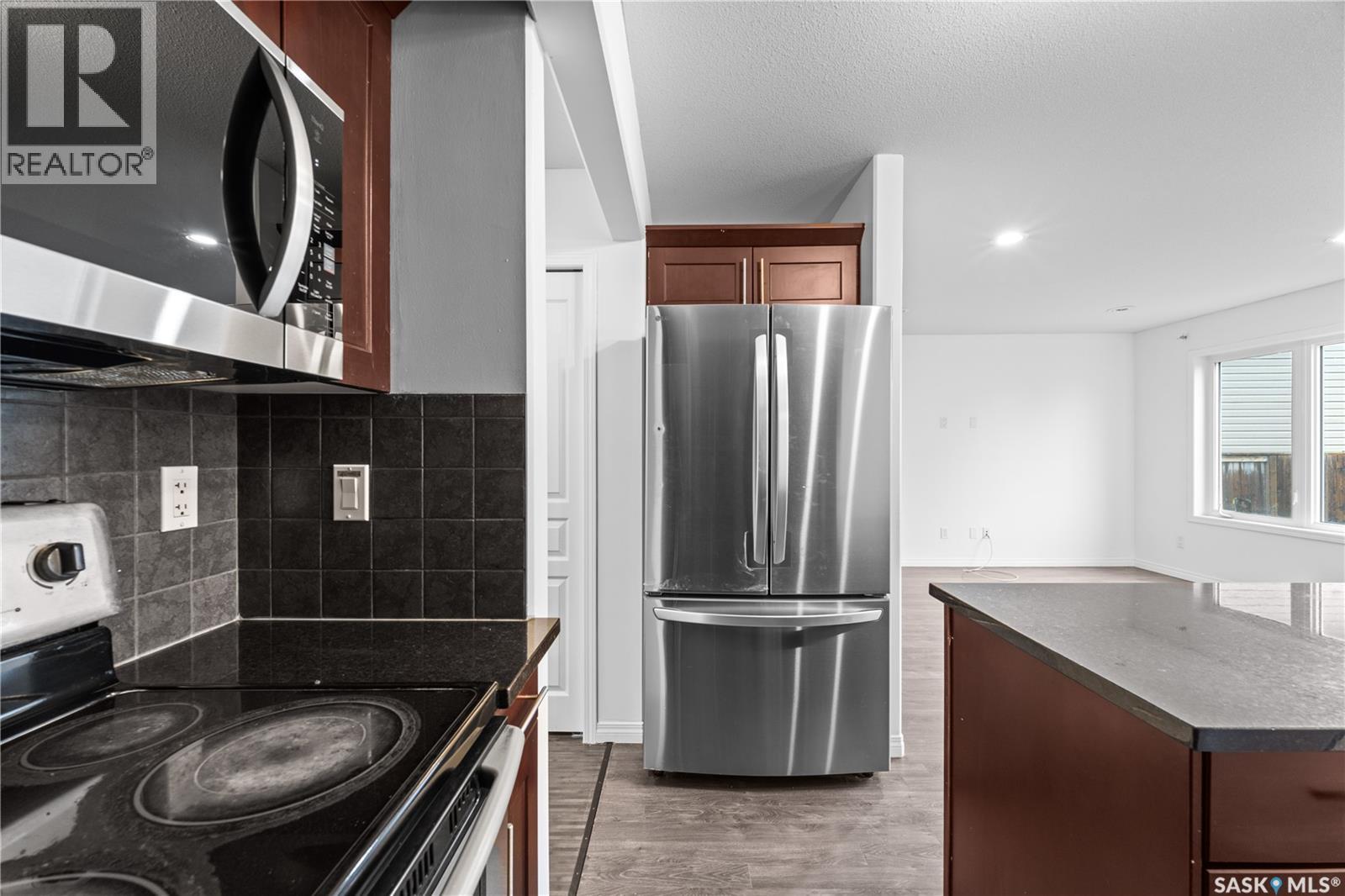 110 Henick Crescent, Saskatoon, Saskatchewan  S7R 0A7 - Photo 13 - SK048497