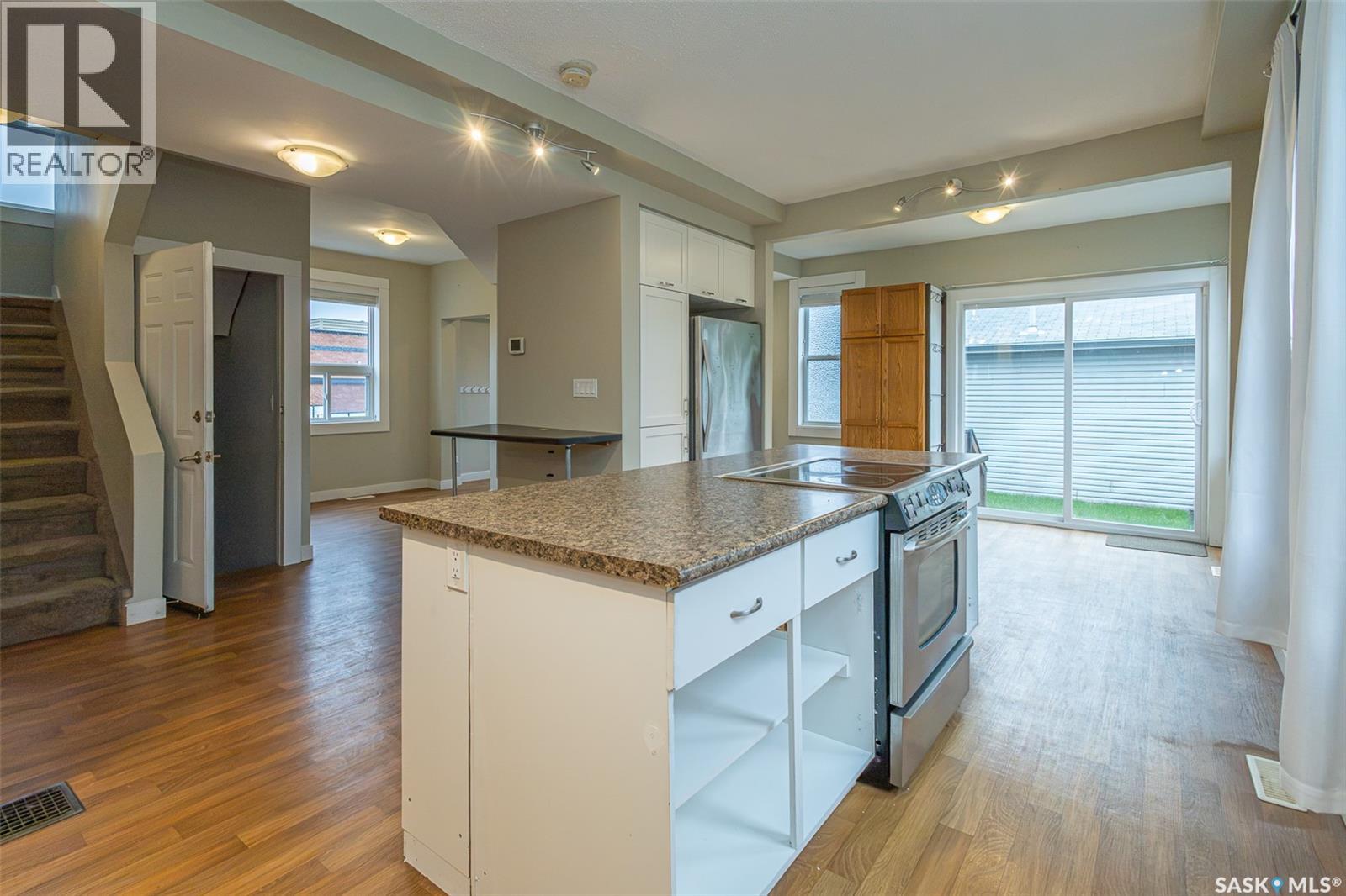 1209 Cumberland Avenue S, Saskatoon, Saskatchewan  S7H 2L8 - Photo 9 - SK048489