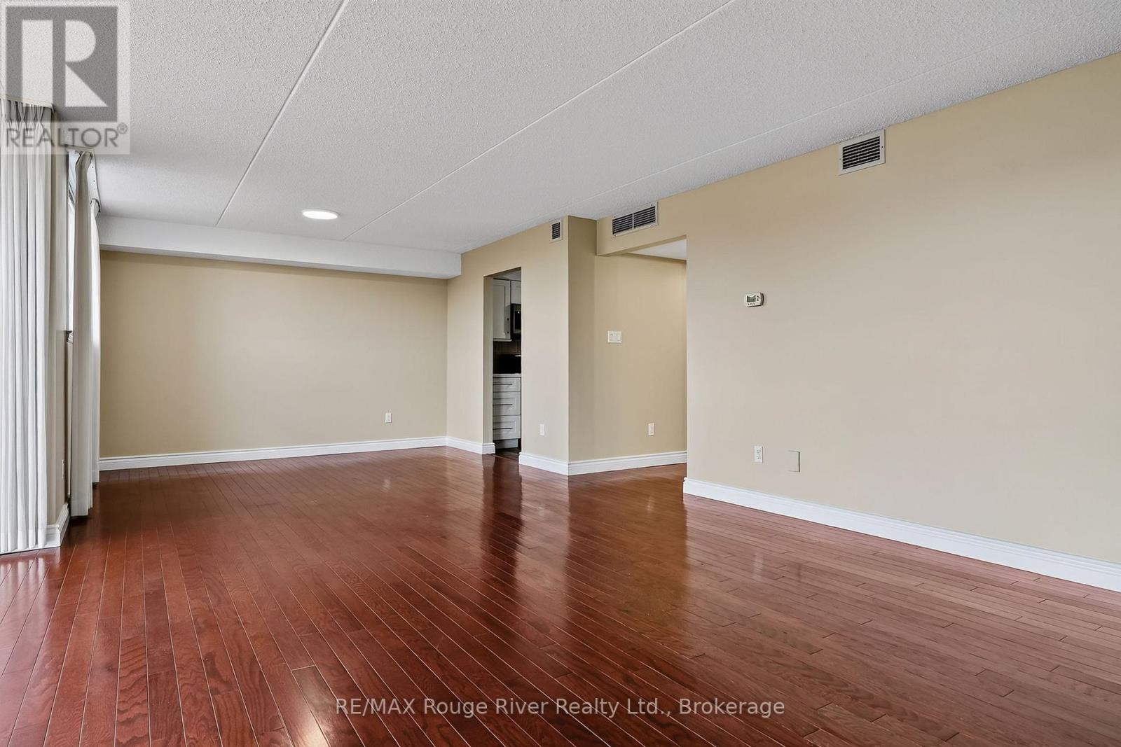 402 - 1 Queen Street, Cobourg, Ontario  K9A 1M8 - Photo 16 - X13786430