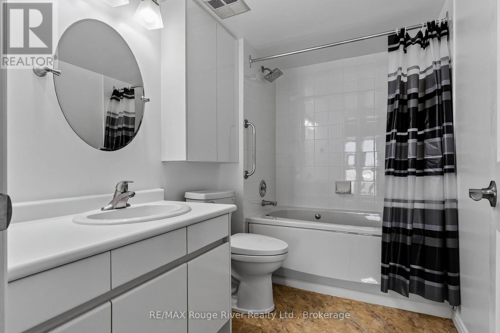 402 - 1 Queen Street, Cobourg, Ontario  K9A 1M8 - Photo 22 - X13786430