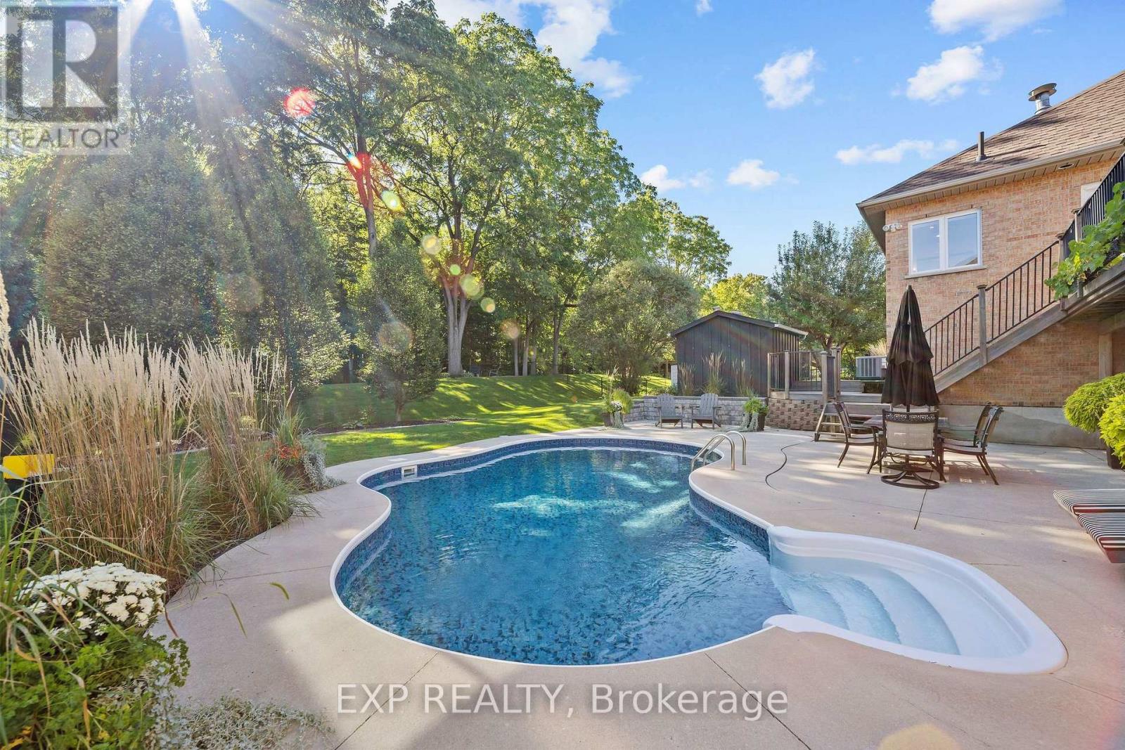 35 Heritage Place, Middlesex Centre, Ontario  N0M 2A0 - Photo 43 - X13786390
