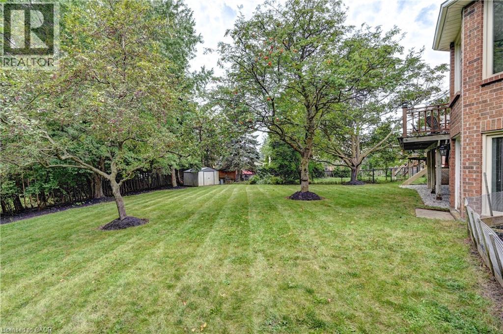 28 Notchwood Court, Kitchener, Ontario  N2A 3L5 - Photo 43 - 40862927