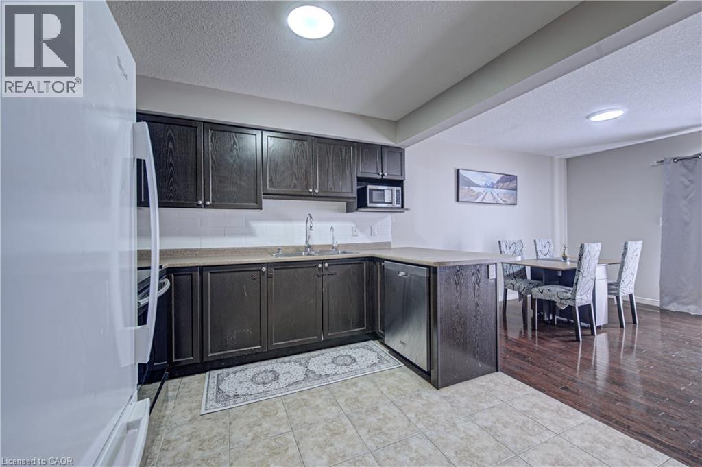 300 Fallowfield Drive Unit# 21, Kitchener, Ontario  N2C 0A9 - Photo 8 - 40863473