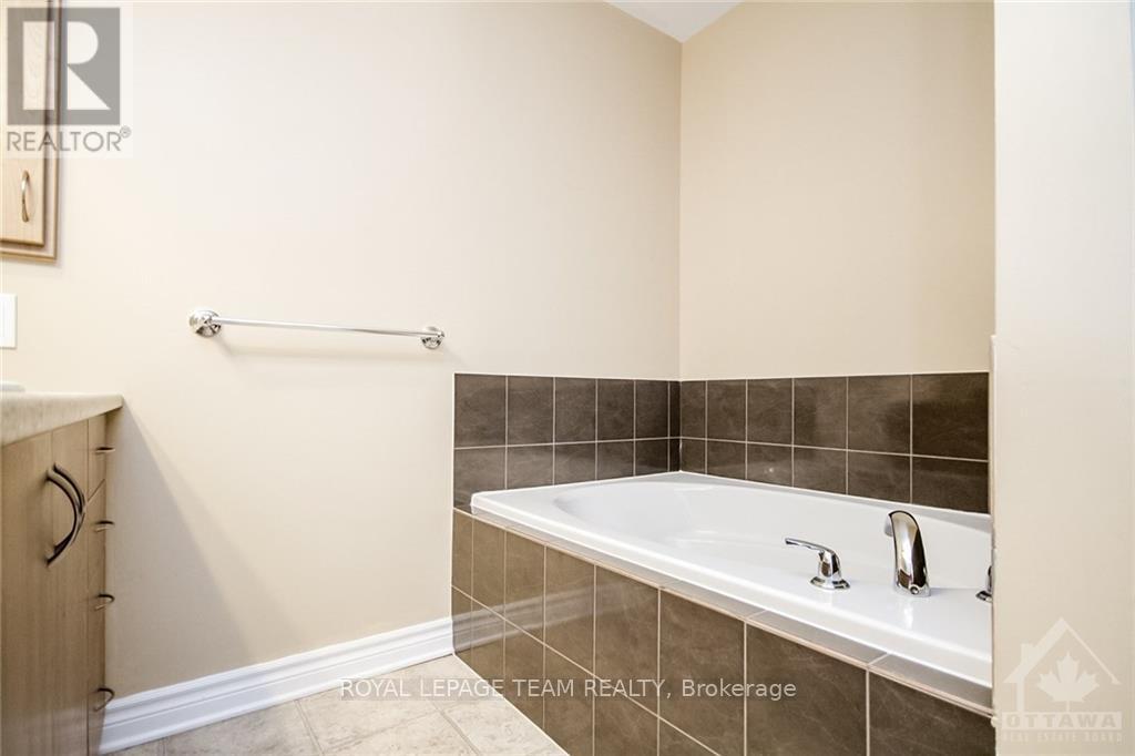 B - 148 Lindenshade Drive, Ottawa, Ontario  K2J 5R5 - Photo 20 - X13786346