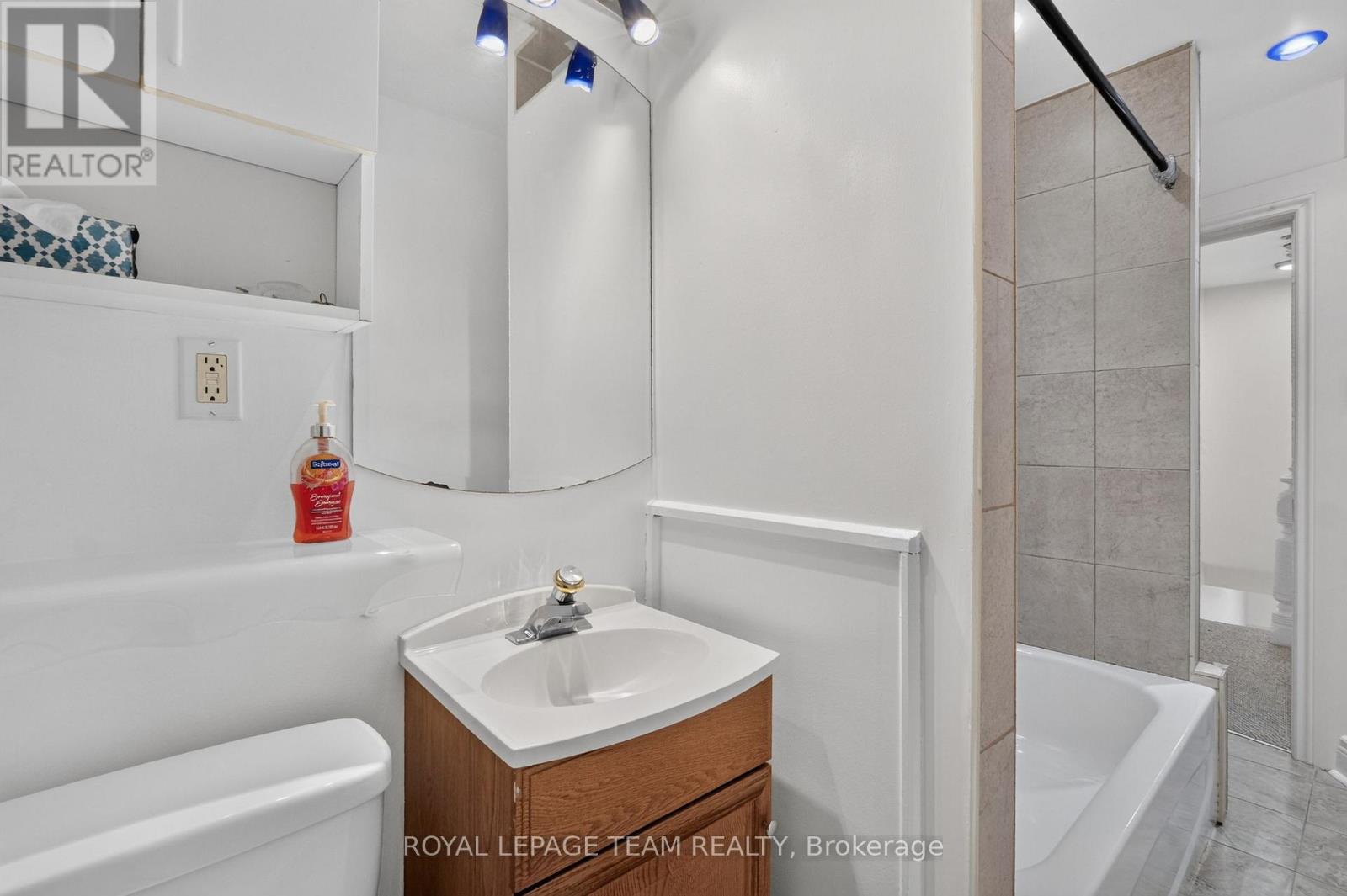 109 Florence Street, Ottawa, Ontario  K1R 5N1 - Photo 36 - X13786442